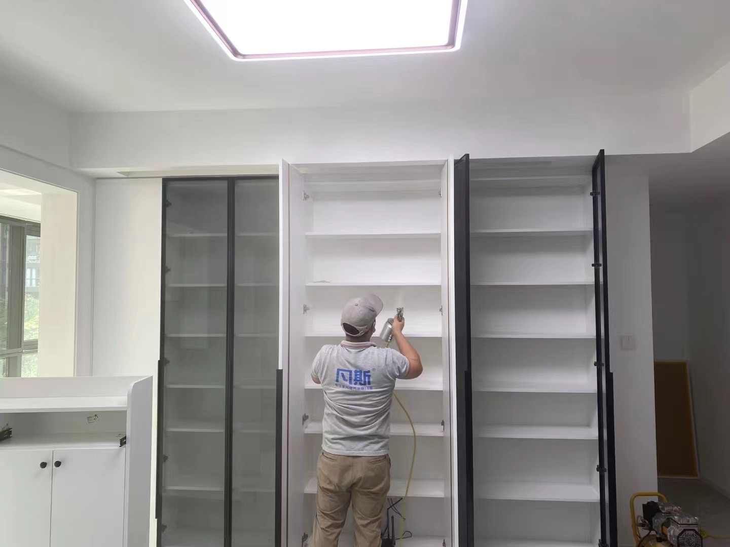 定制書(shū)柜甲醛會(huì)超標(biāo)嗎